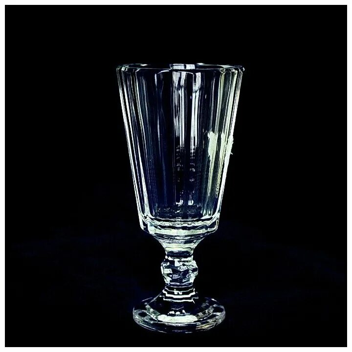 Хрустальная рюмка лафитник 50 мл. Лафитник хрусталь. Лафитник хрустальный. Рюмка - лафитник хрусталь 50мл. Лафитник хрустальный.