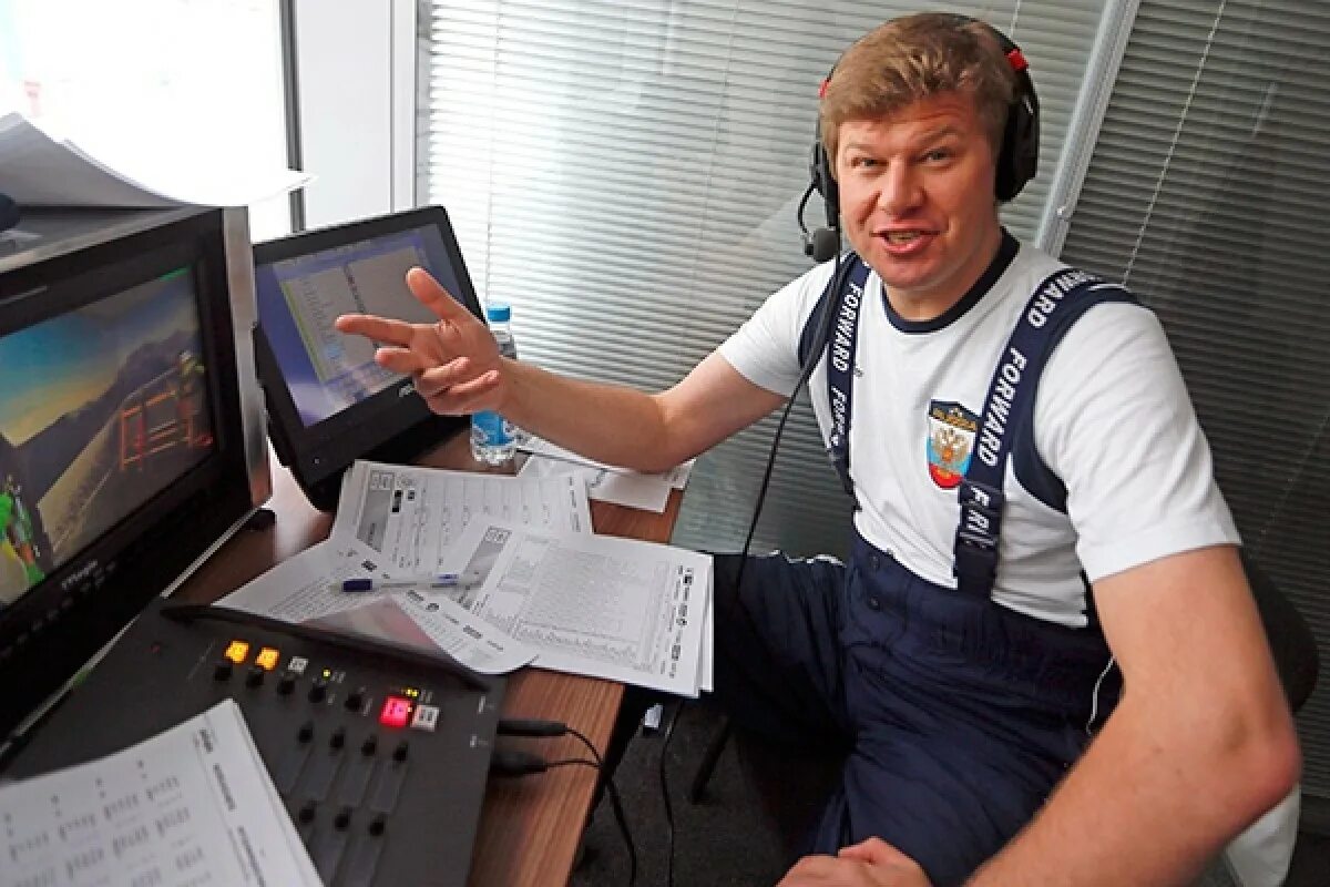 Комментатор матерился. Комментатор матерился. Василий уткин. Василий уткин 2021. Спортивный комментатор василий уткин.