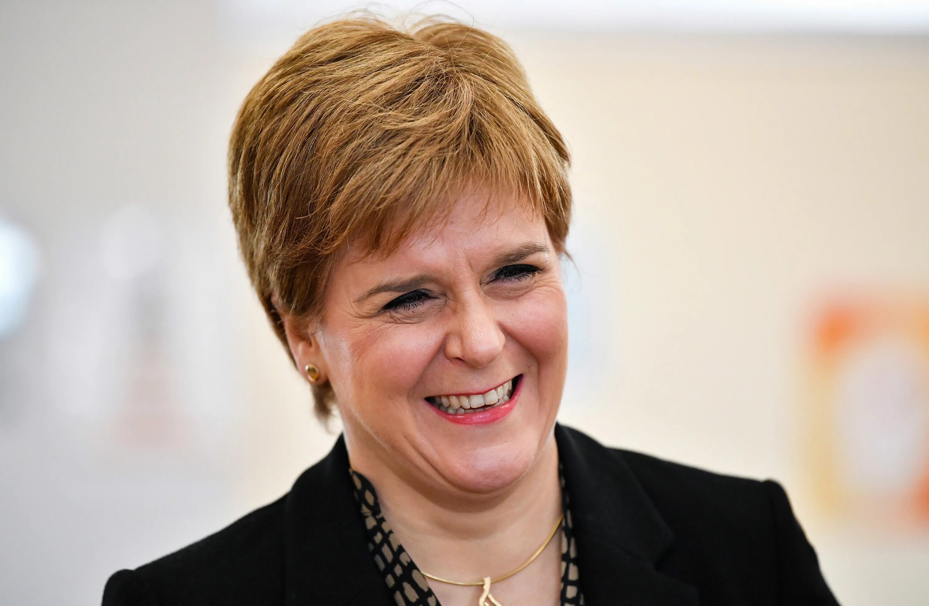 Nicola Sturgeon. Уильям Стерджен. Уильям Стерджен фото портрет. First minister