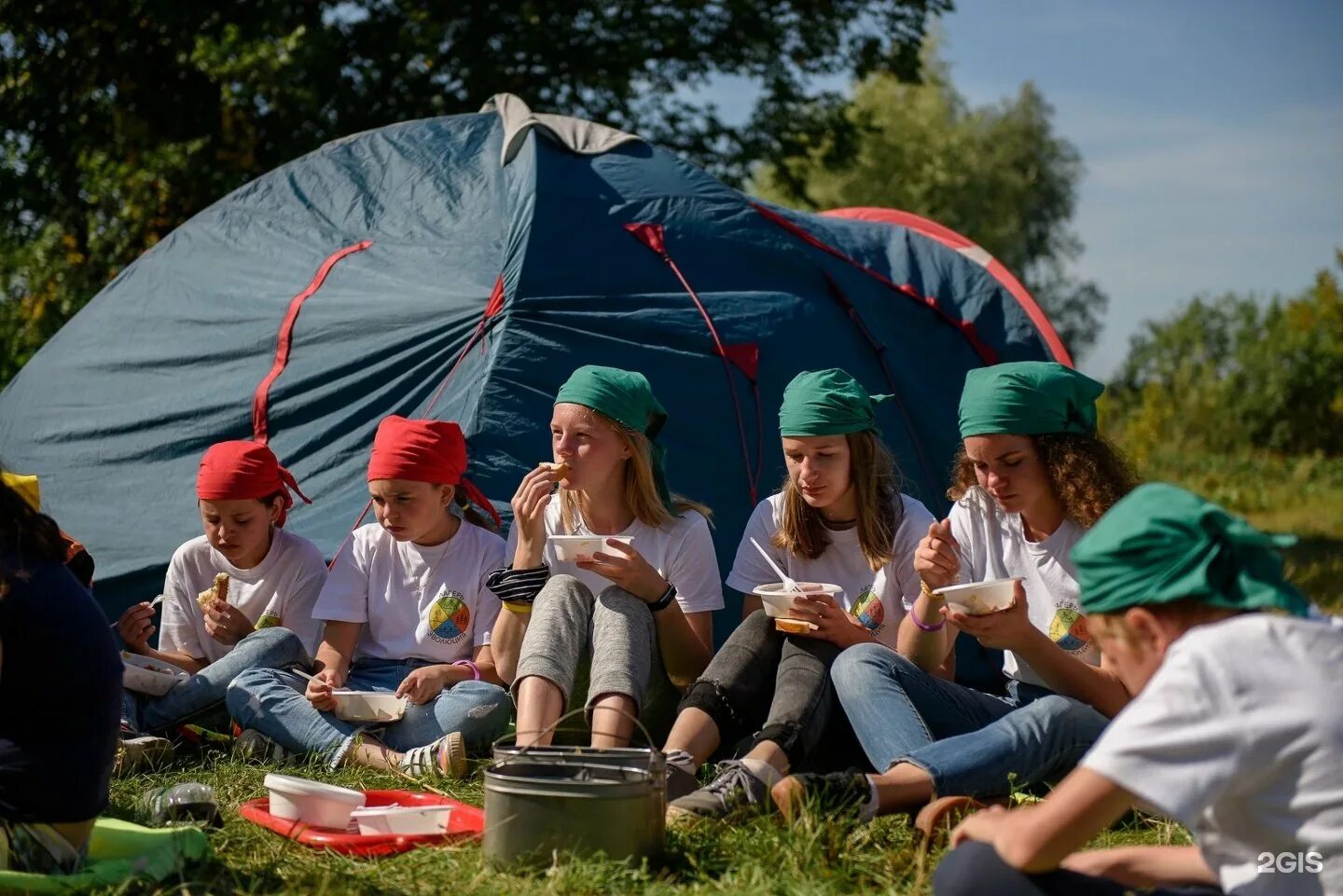 Child camping. Эволюция детский лагерь Нижний Новгород. Лагерь Эволюция Нижегородской области. Палаточный лагерь Camp 2050. Палаточный лагерь для детей Нижегородская область.