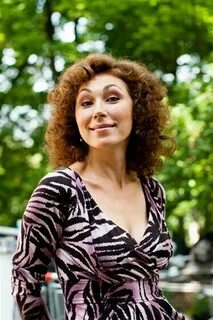 Қыздардың ұшақта каммингінің онлайн порносы