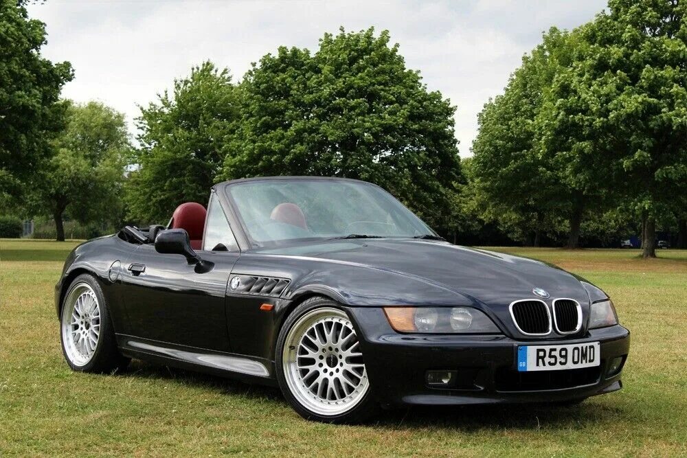 Z3 8. BMW z3 Roadster 2.8. BMW z3 кабриолет. BMW z3 Roadster черные. BMW z3 красная.