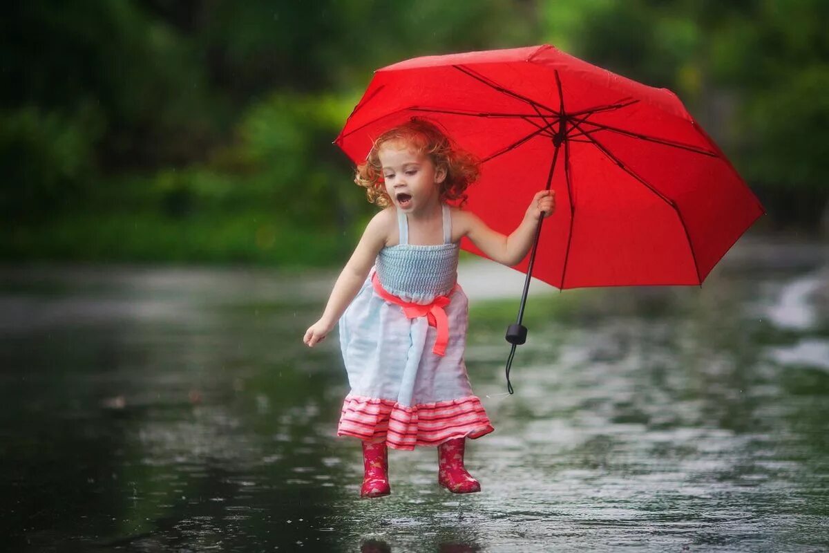 Зонтик для детей. Фотосессия с зонтом летом. Девочка с зонтиком. Фотосессия с зонтиком. Дети под зонтиком