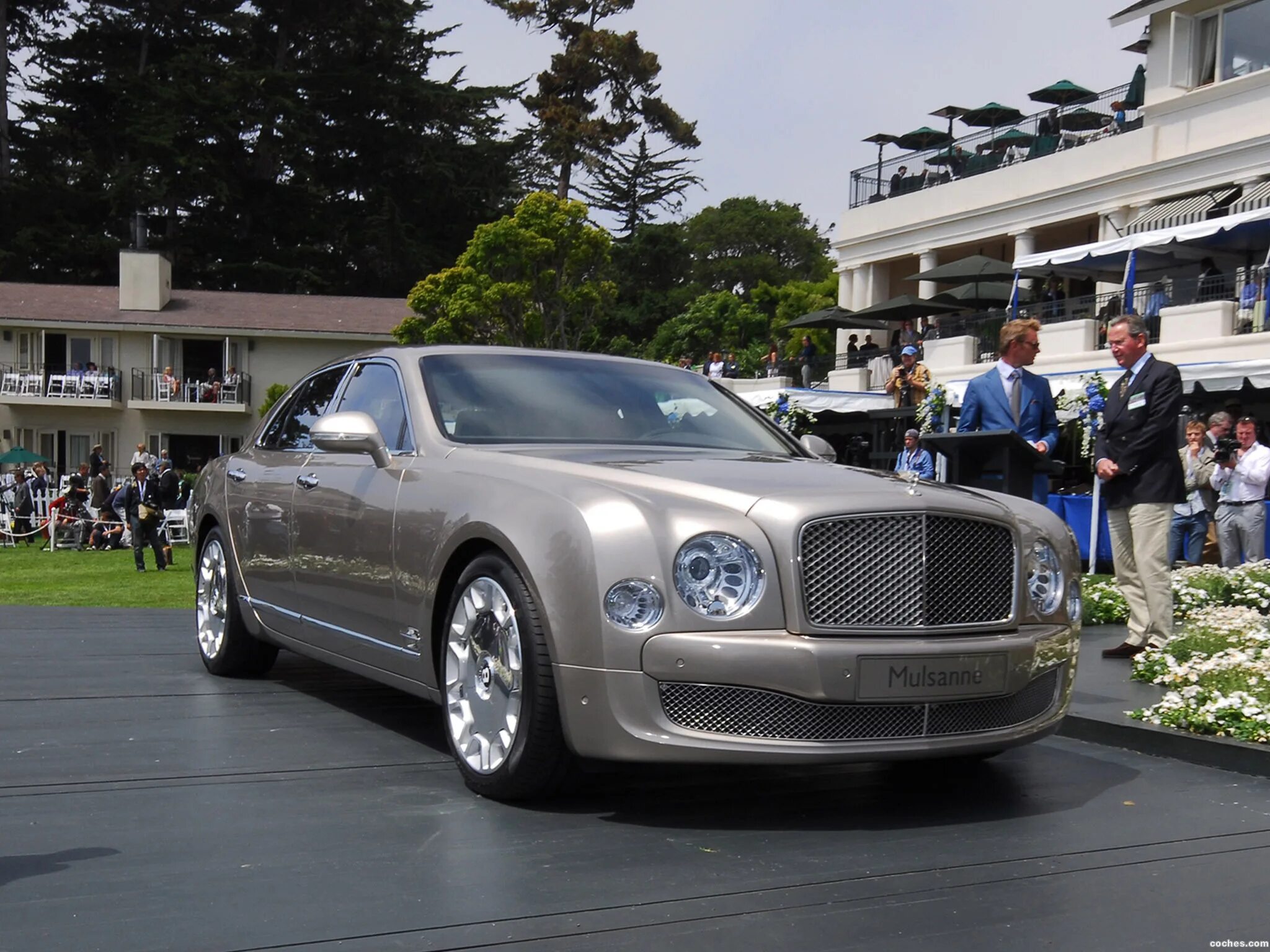 Бентли Мульсан. Bentley Mulsanne 2009. Бентли Мульсан 2010. Бентли Мульсан двухцветный.