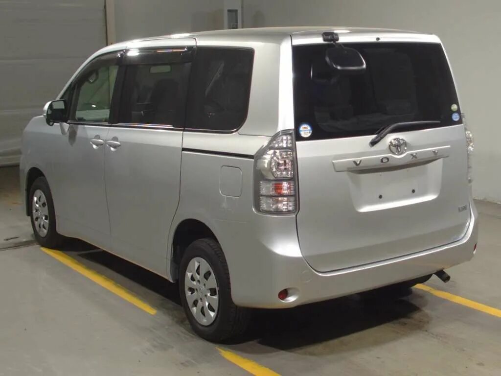 Toyota Noah/Voxy II. Тойота Вокси 2021. Тойота Вокси 2013. Тойота Вокси 2008. Праворукие машины б у