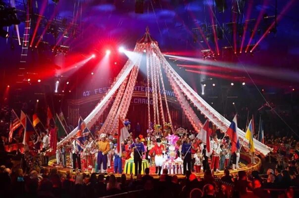 День цирка в 2024 году. Международный цирк в Варне Болгария. Российские клоуны на 43 фестиваль циркового искусства в Монте Карло. 39-Й Международный фестиваль цирк будущего. Цирковой фестиваль в Монте Карло воздушное кольцо Украина.
