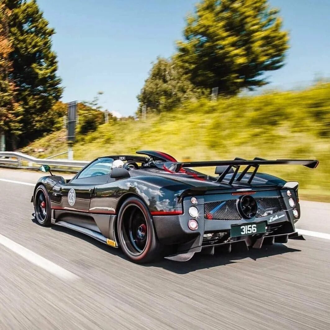 Скорость зонда. Пагани зонда. Машина Пагани зонда. Pagani Zonda Sport. Pagani Zonda z.