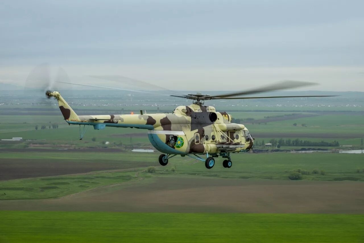 Вертолет хищник. Ми 171 ш Алжира. Ми8 вертолет Туркменистан. Ми-8 ВВС Казахстан. Ми-8 АМТШ.