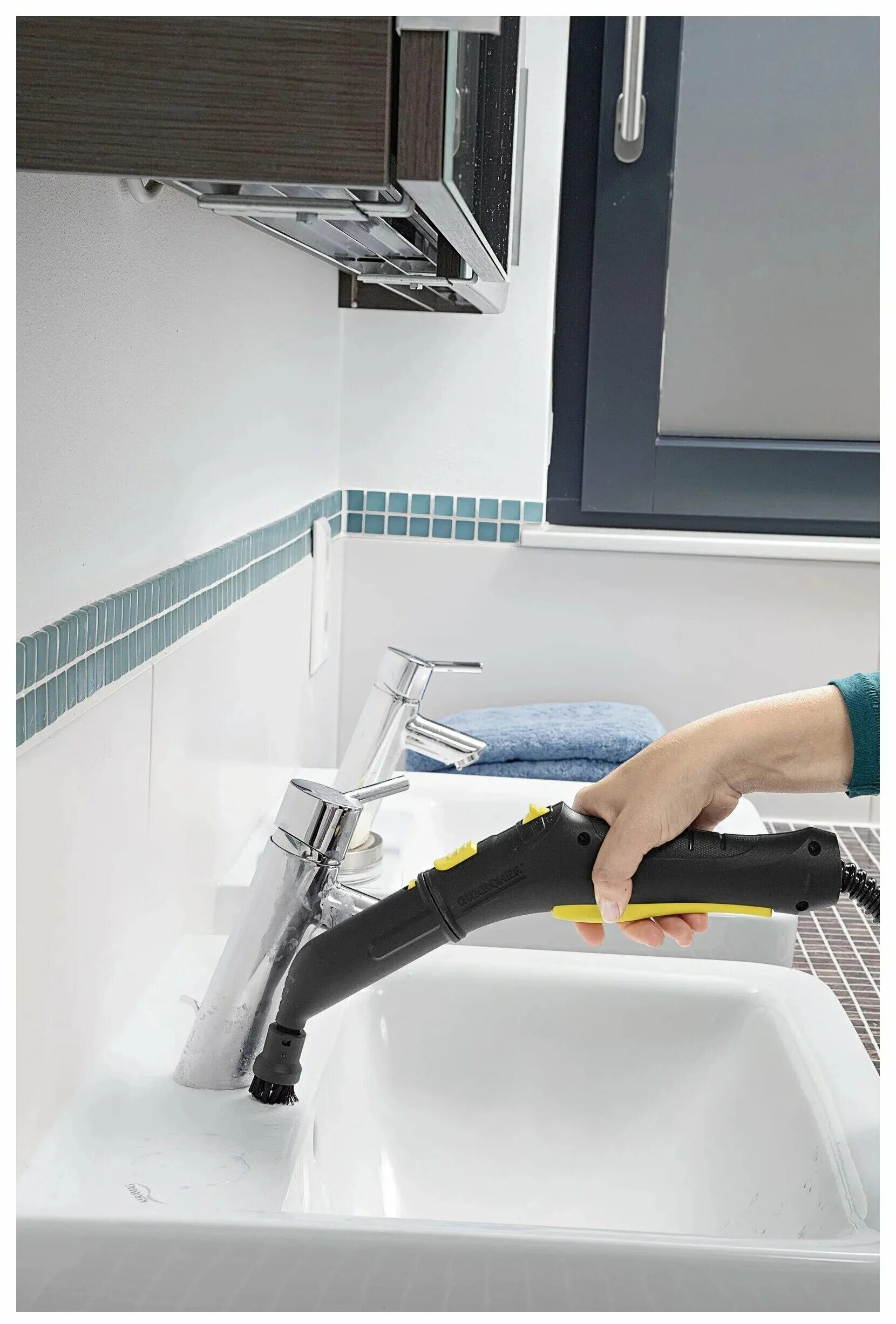Пароочиститель karcher фото реальные. Пароочиститель karcher sc 2 deluxe easyfix limited edition yellow 1. Пароочиститель karcher sc 4 насадка для штор. Насадка для окон керхер sc4. Пароочиститель karcher sc 4 easyfix premium.