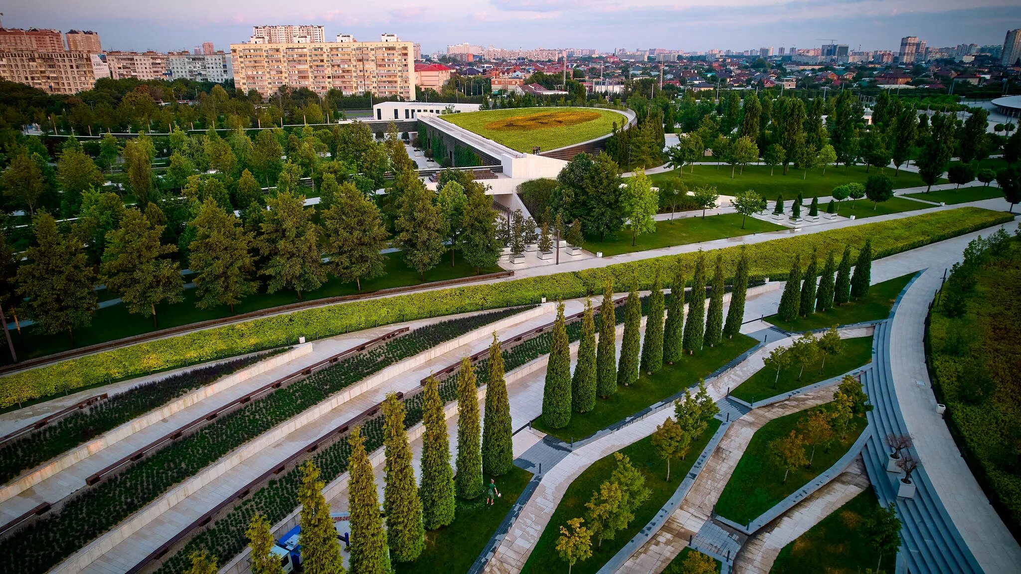 Парк галицкого в краснодаре 2021. Самые красивые парки краснодара. В краснодарском крае парк голицыно. Парке галицкого краснодар. Парк горького краснодар.