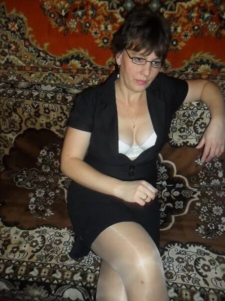 Русские женщины хотят. Русские женщины домашние. Частный фотоальбом женщины. Зрелые русские брюнетки. Частные взрослые женщины.