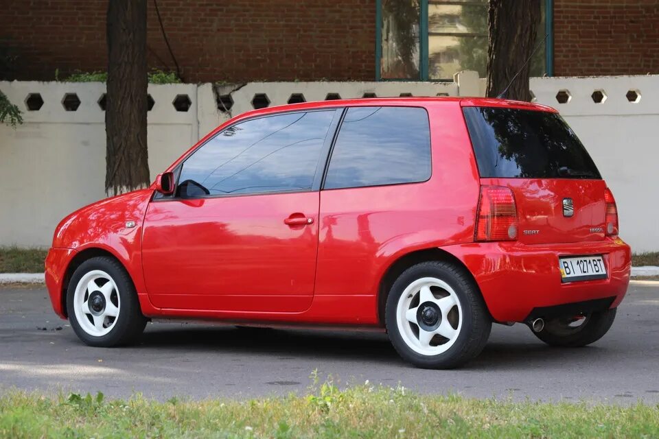Seat arosa. Seat arosa 1999. Ароса красная. Сеат ароса 1997. Шины сеат ароса.