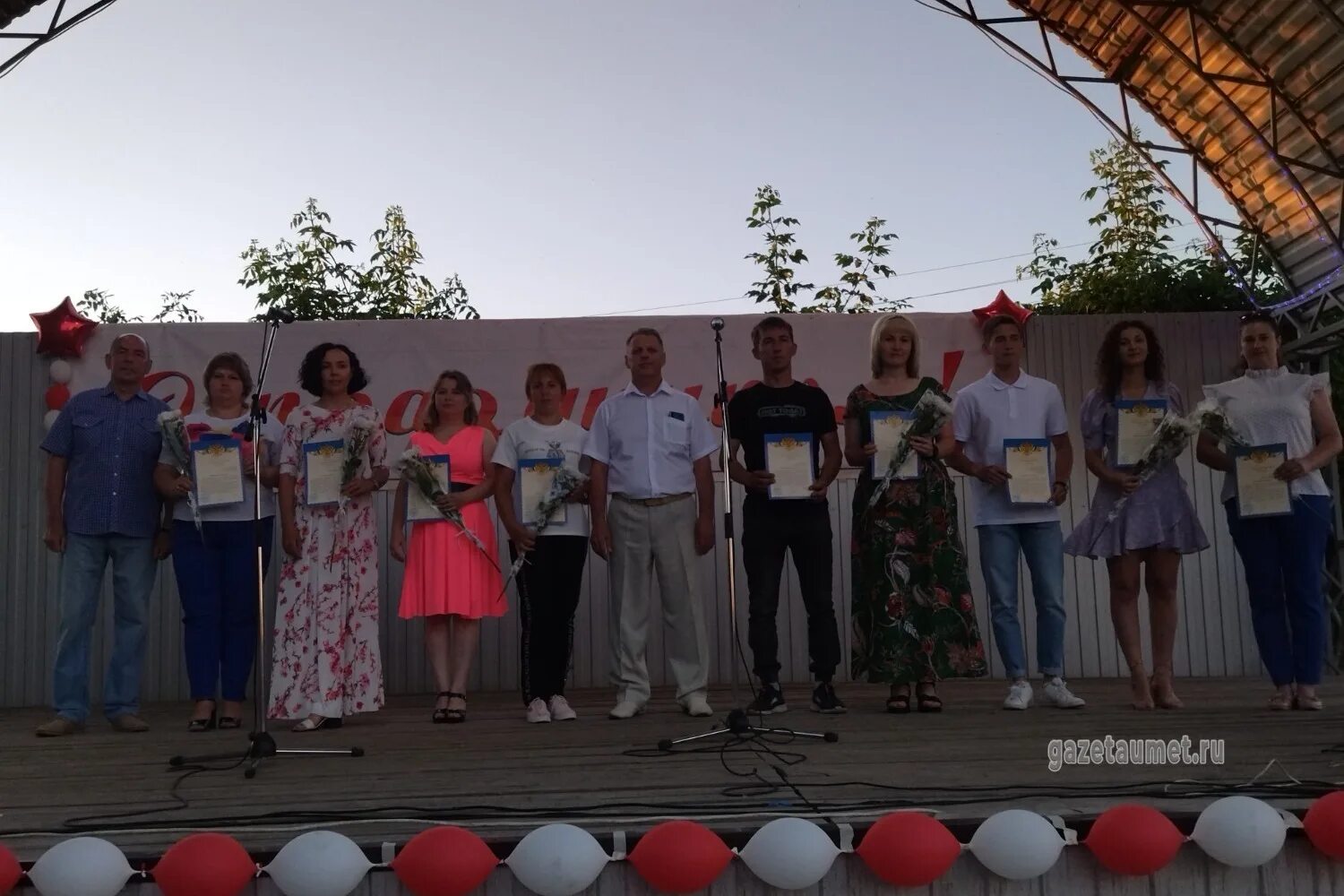Трасса м5 умет мордовия. Новая школа в умете. Умёт тамбовская область. Деревня умет мордовия м5. Умет новости.