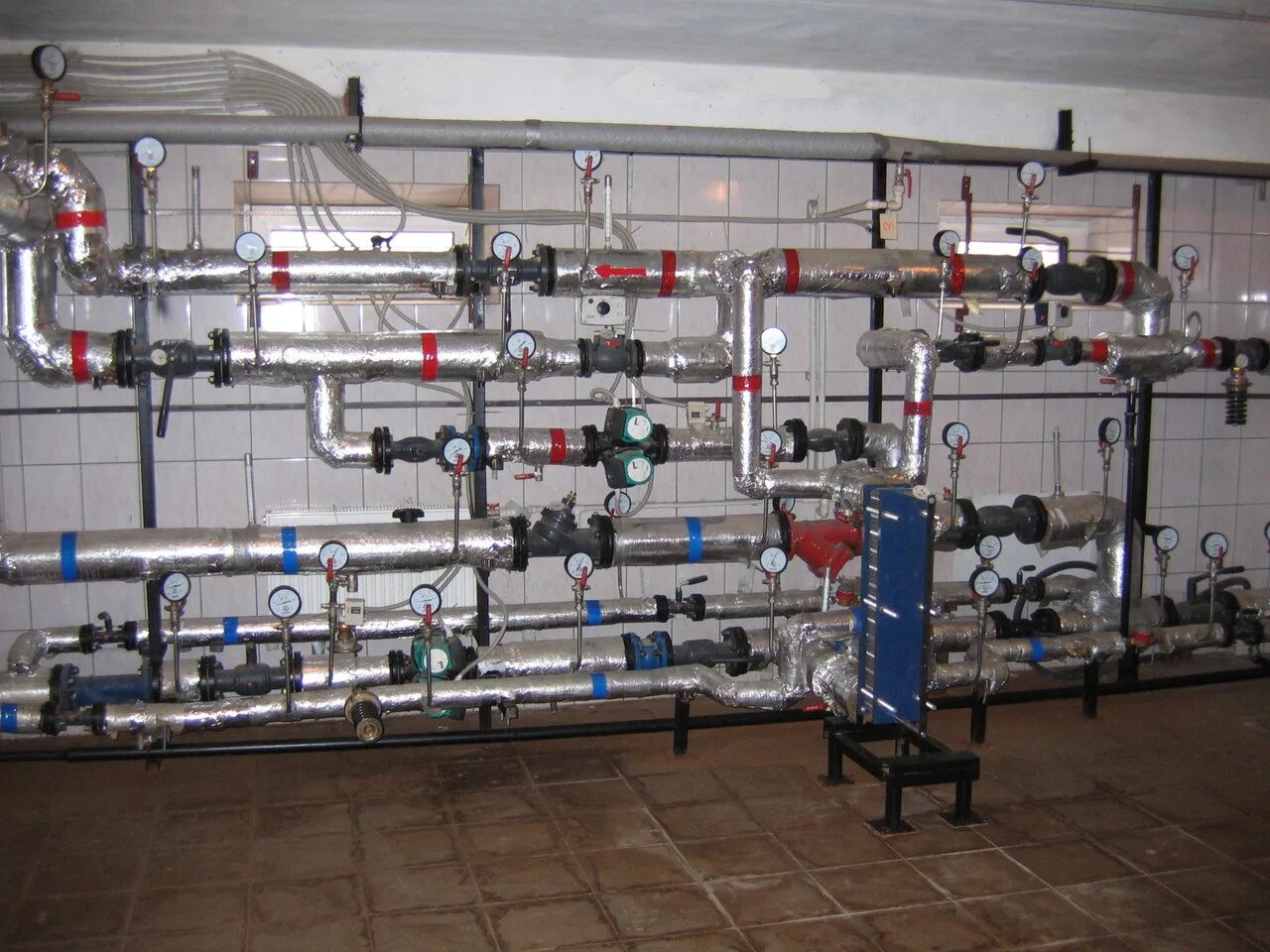 встречный проводник узел. обслуживающий узел. узел учета тепловой энергии в итп. двойной контрольный узел схема. контрольный узел.