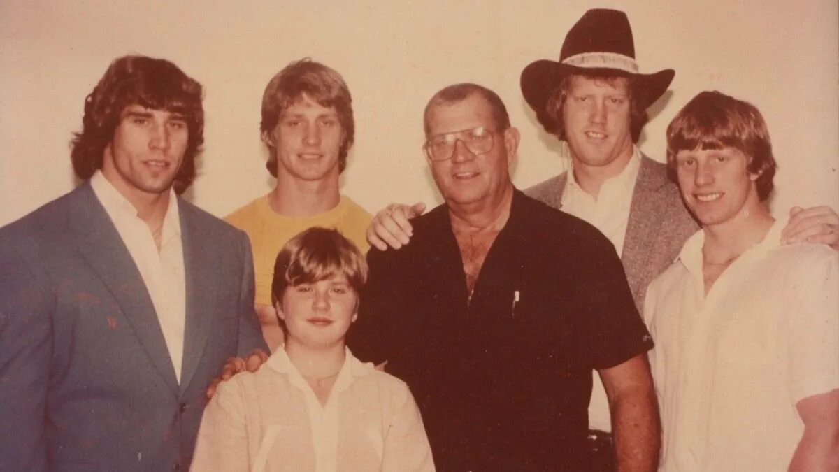 Семья фон эрих история. Von Erich Family. Майк фон Эрих. Fon ERIH Family.