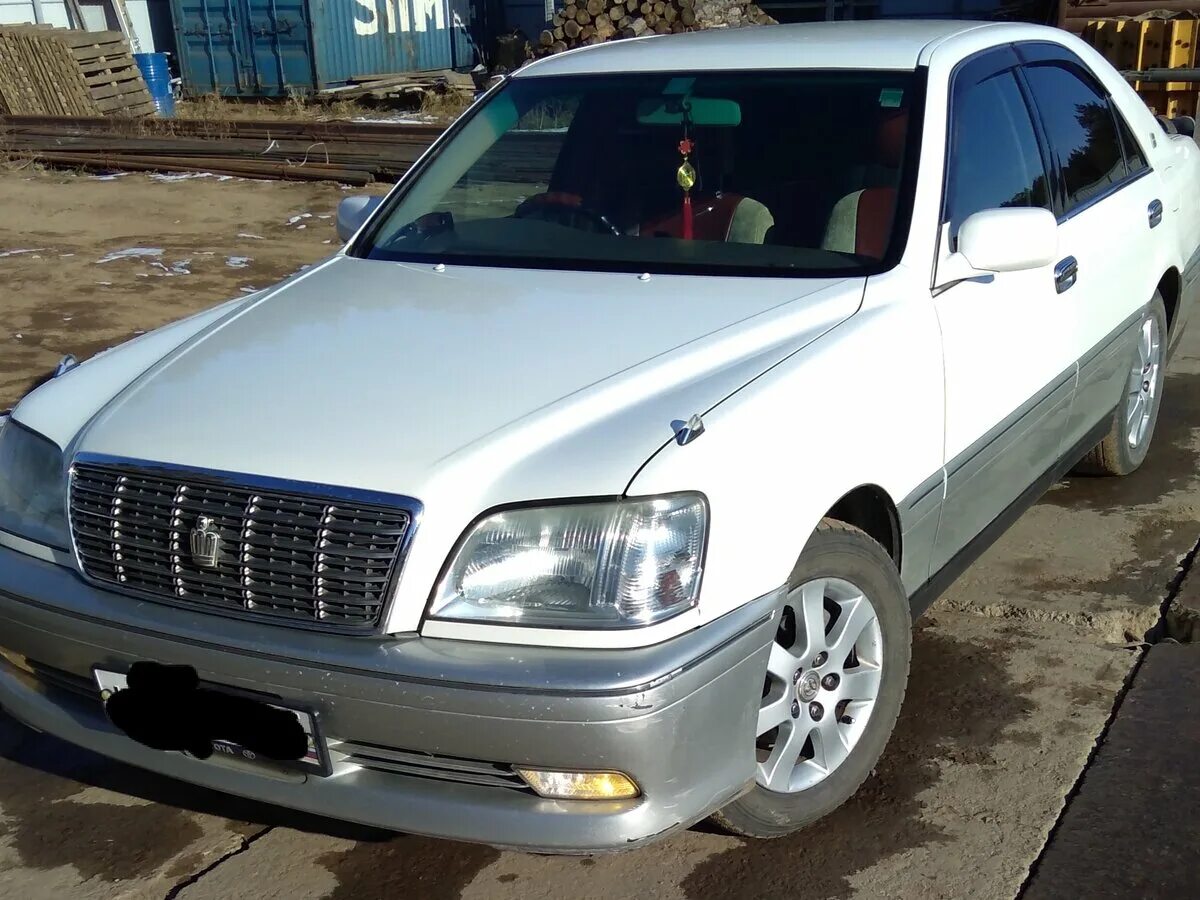 Продажа тойота краун. Тойота Кроун 2000. Toyota Crown 2000 года. Тойота Краун 2000г. Тойота Crown 2000 года.