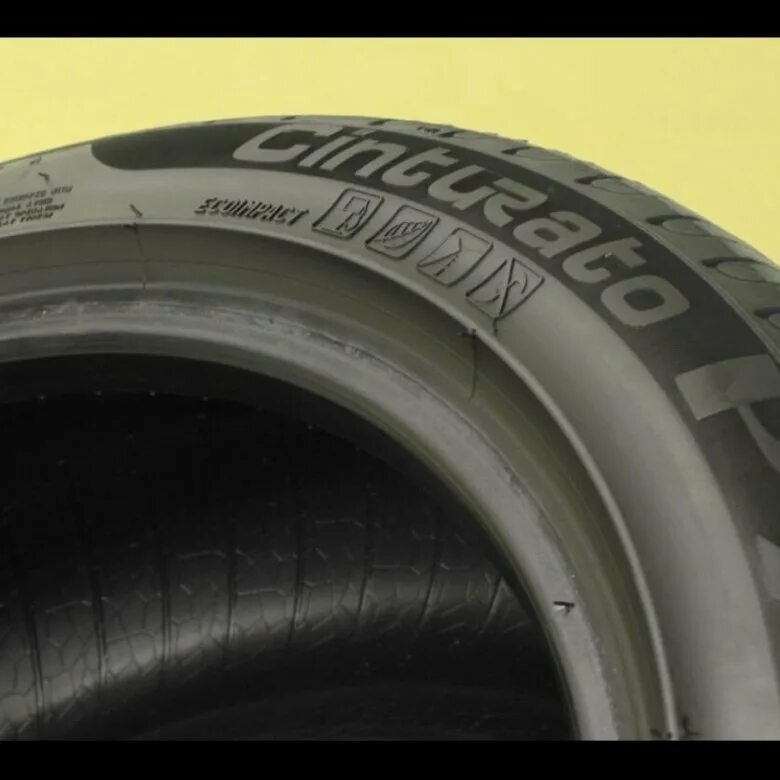 Купить шины ранфлет. Pirelli Cinturato p7 Run Flat. Cinturato p7 Run Flat. Пирелли Цинтурато p7 РАН Флат. 225 45 18 И 255 40 18 Pirelli Cinturato p7 RUNFLAT.