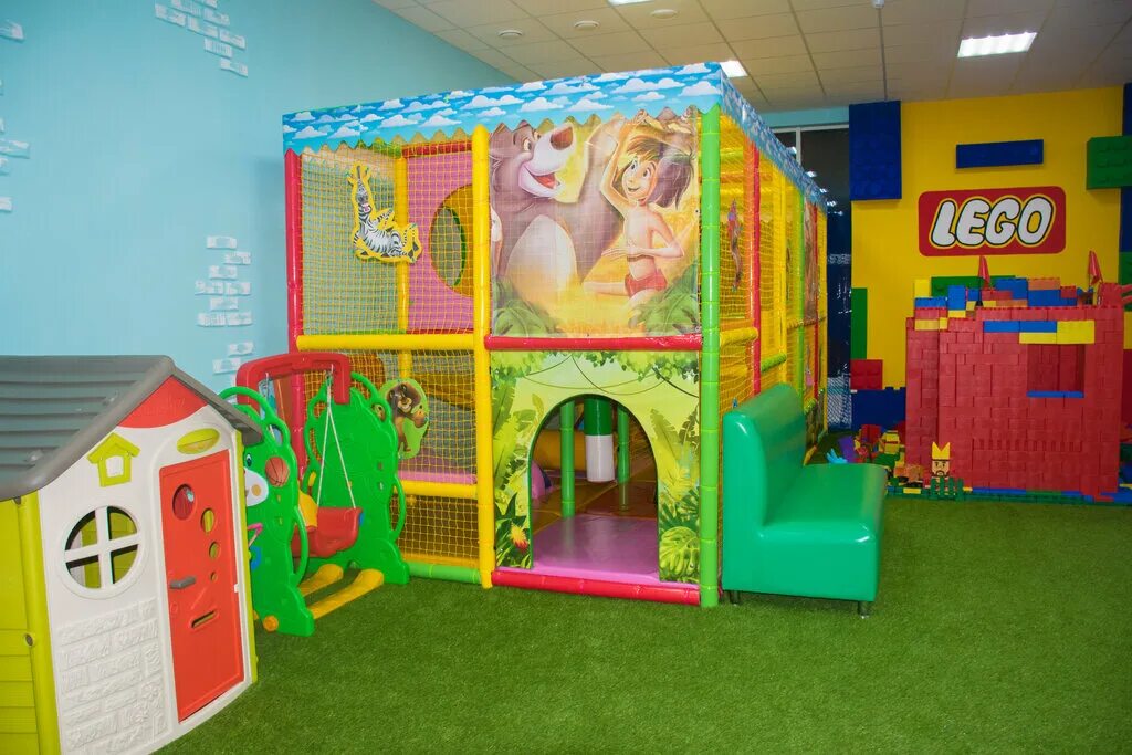 «страна чудес» – детский развлекательный центр димитровград. Игровые комнаты для детей в севастополе. Детский игровой лабиринт страна чудес. Фабри стерлитамак игровая комната. Батутный центр павловский посад.