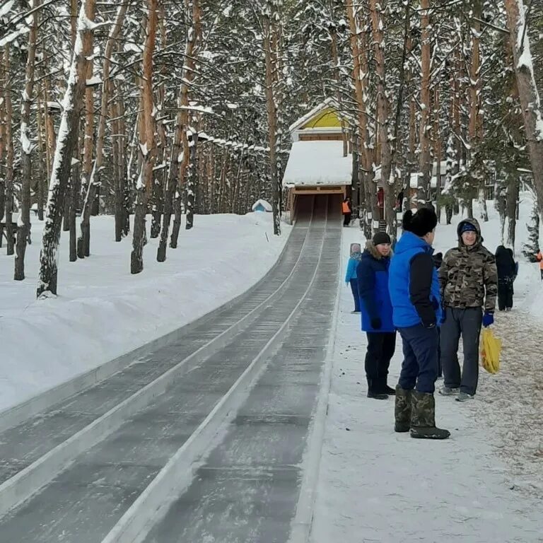 Погода новоегорьевское алтайский на 10. Ясная Поляна Алтайский край горка. Егорьевка Алтайский край горки. Горка Ясная Поляна Егорьевский район. Горка в Новоегорьевское Алтайского края.