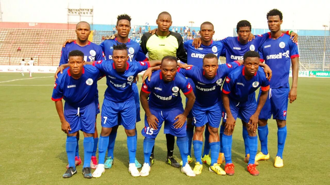 Rivers united. Rivers united. Окафор футболист фото. C. Rivers united.
