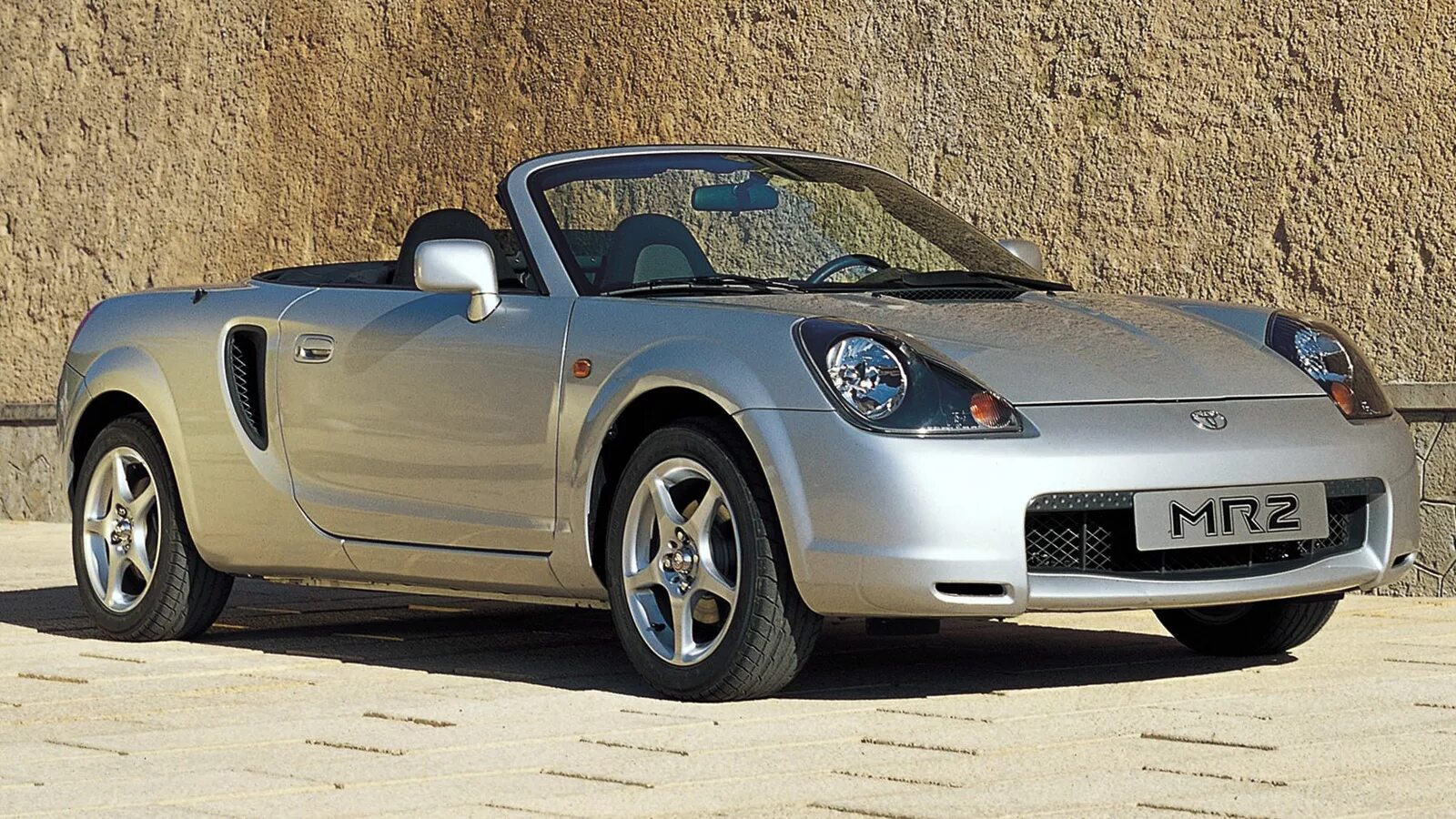 Тойота мр2 характеристики. Toyota mr2 w30. Toyota mr2 2007. Toyota mr2 3 поколение. Toyota mr2 2000.