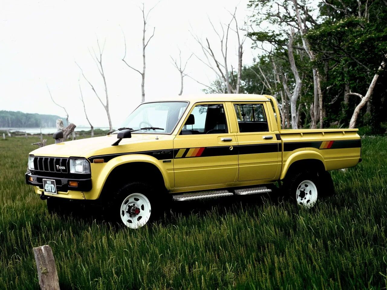 Пикап корея. Тойота Хайлюкс 1978. Toyota Hilux 1983. Toyota Hilux III 1978. Toyota Hilux-4-1983.