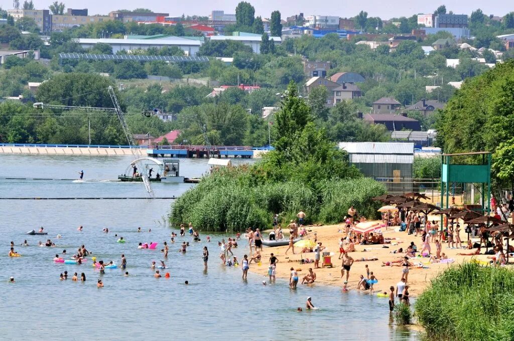 Где отдохнуть на дону. Пляж на зеленом острове ростов на дону. пляж левобережный ростов на дону. городской пляж ростов-на-дону левбердон. зелёный остров ростов-на-дону 29 линия пляж.