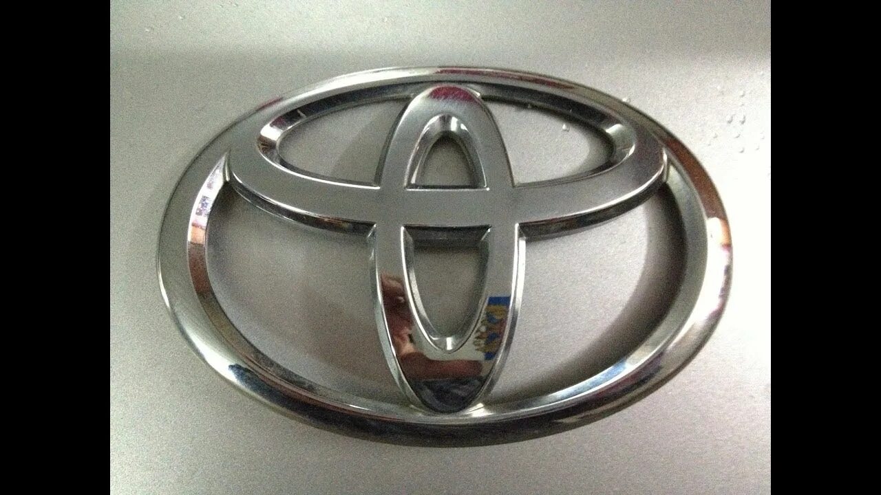 Значок Toyota Verso. Значок Тойоты Камри 3 и 5. Черная эмблема Toyota Camry v70. Camry 3.5 logo. Значок камри 40