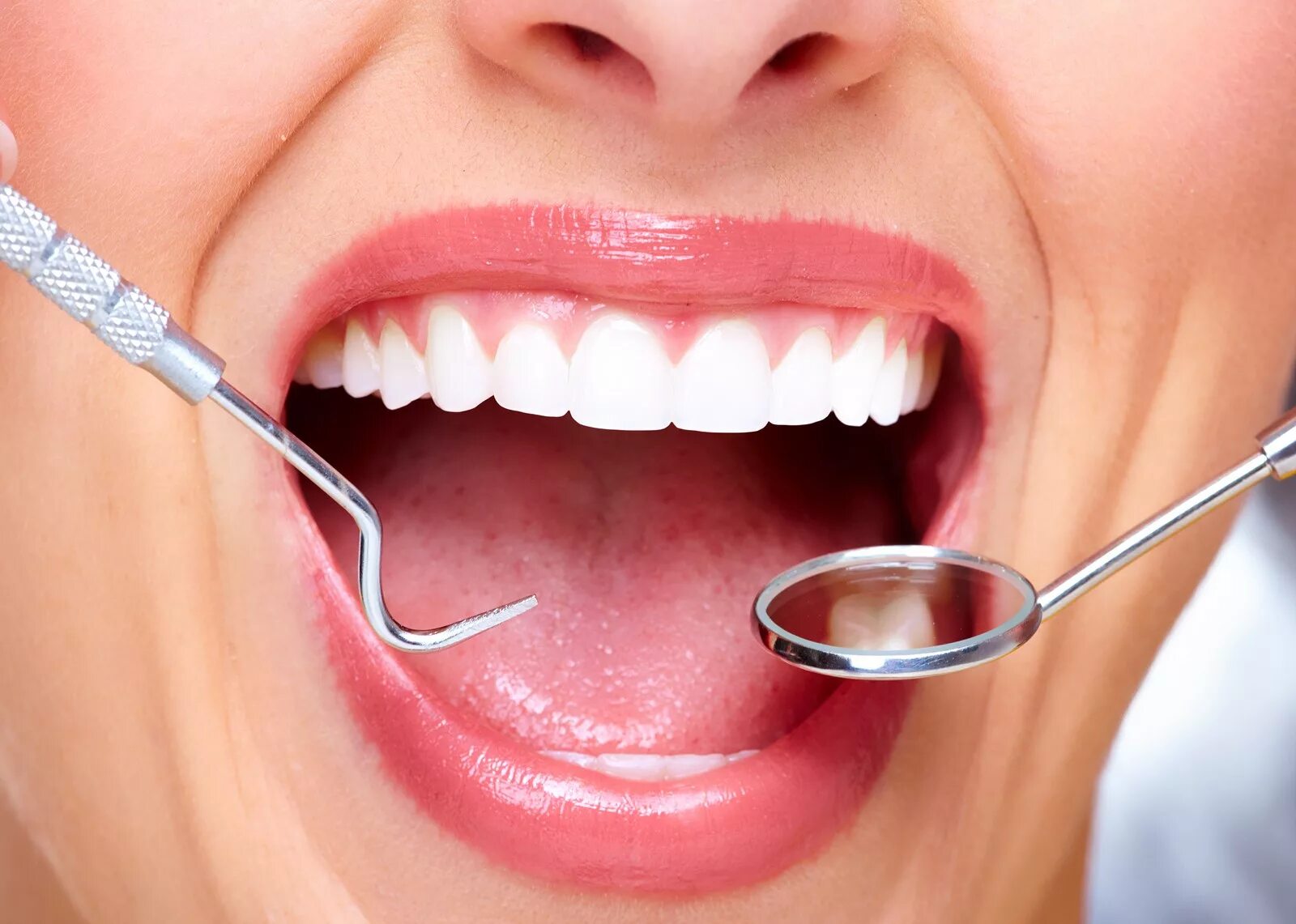 Лечение полости рта и зубов. Красивые зубы. Зубы стоматолог.