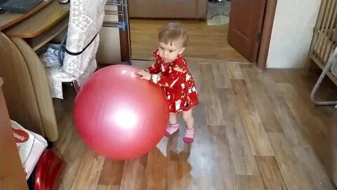 Катя мячик