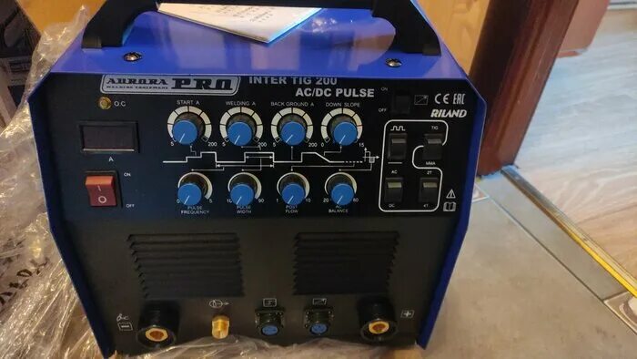 Аврора inter tig 200 ac/dc pulse. Aurora pro inter tig 200. Интер тиг 200 ас дс пульс. Аппарат аргонодуговой сварки aurorapro inter tig 200 ac/dc pulse (tig+mma) mosfet. Сварочный аппарат aurora inter tig 200 ac/dc pulse.