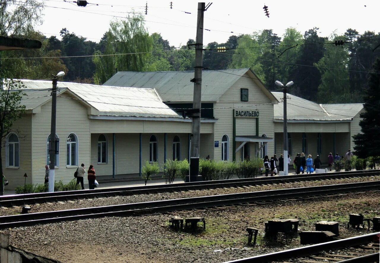 Станция поселок город. Станция васильево горьковская жд. станция паратск зеленодольск. казань станция васильево. жд вокзал зеленый дол.