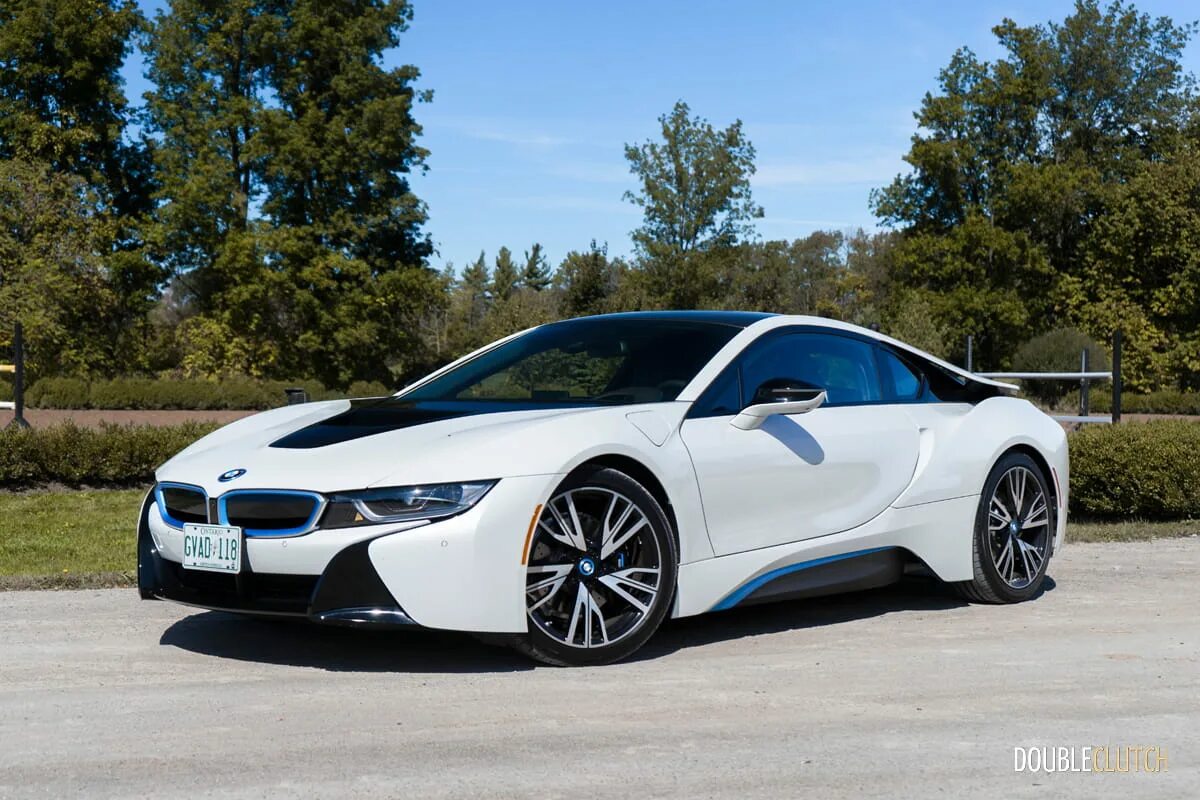 Б в ай 8. БМВ i8 купе. BMW i8 Coupe 2020. BMW i8 2018. BMW i8 белая.