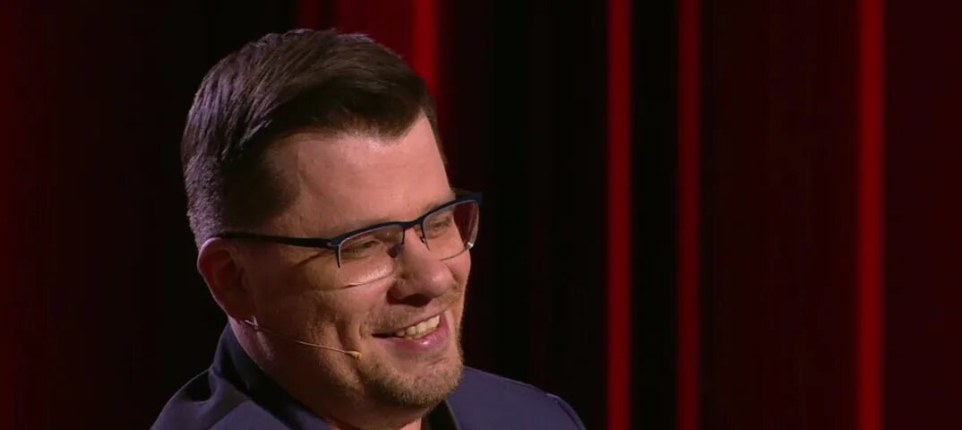 Гарик харламов америка. Гарик харламов. comedy club гарик харламов. камеди клаб харламов кастинг. гарик харламов 2019.