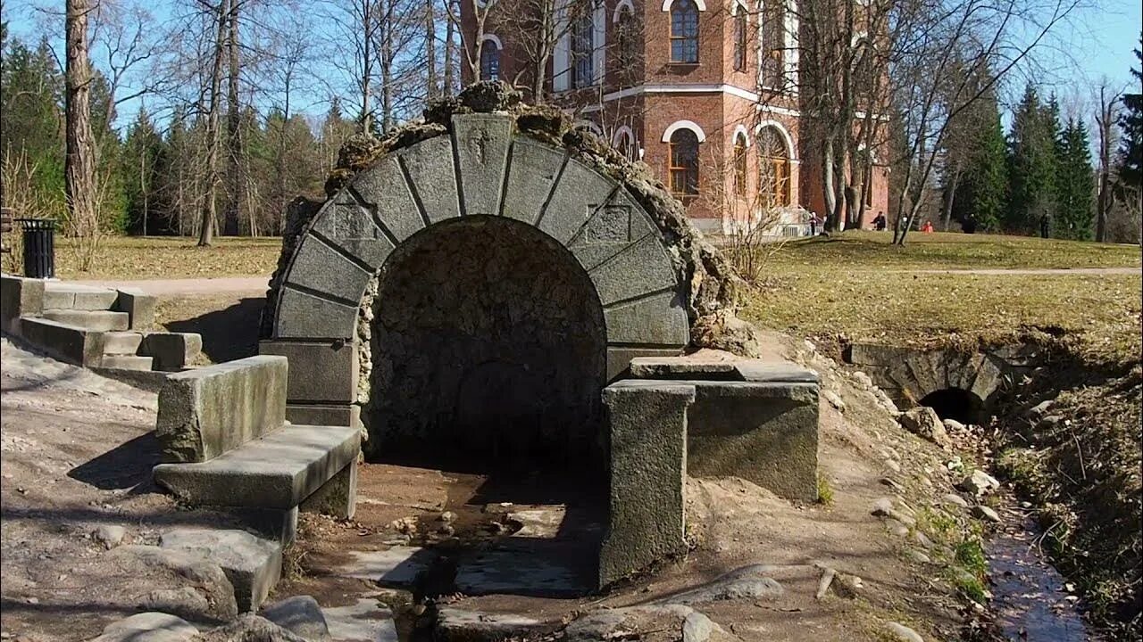 Родник спб. Грот родник в александровском парке. Сеть родников в сестрорецке. Родник на байконурской. Родник спб.