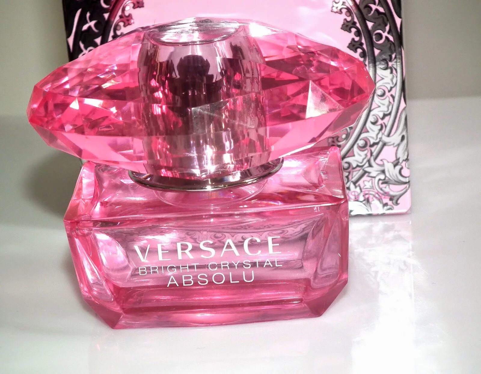 Цена версаче розовые духи. Версаче Брайт Кристалл Абсолют 50 мл. Versace Bright Crystal 50ml. Versace Bright Crystal Absolu Lady 50ml EDP. Versace Bright Crystal Абсолют.