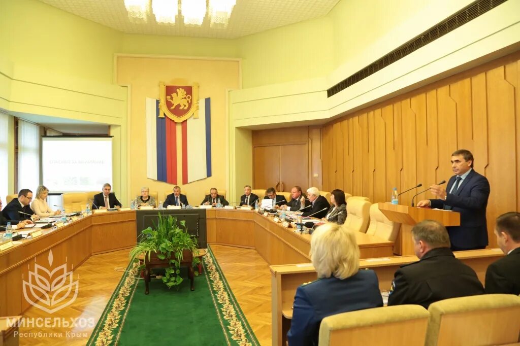 Сельское хозяйство тувы. Министерство сельского хозяйства иркутской области. Министерство сельского хозяйства россии. Министерство сельского хозяйства рф (минсельхоз) значок. Электронный магазин иркутской области.