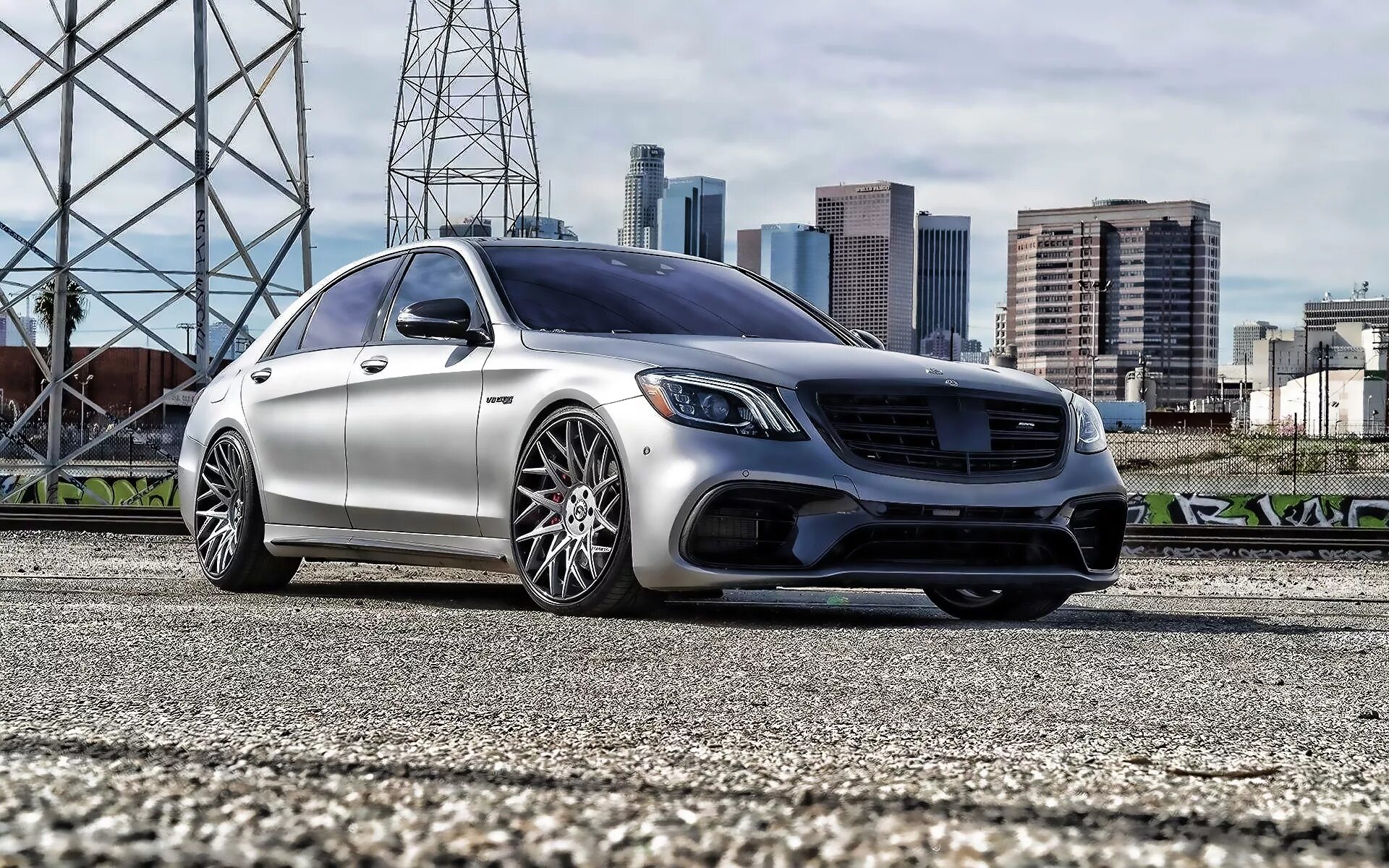 Mercedes s63 AMG w222. S222 63 AMG. Мерседес s63 AMG Tuning w222. Мерседес s 63 АМГ 222.