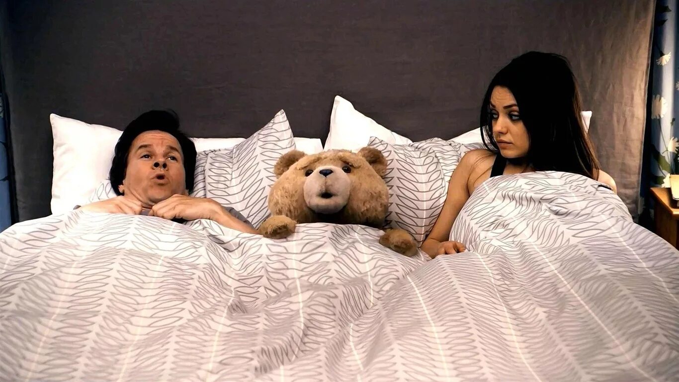 Зверь в постели. Третий лишний / Ted (2012).