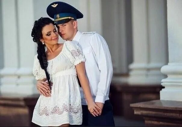 Жена была их девочкой. Фотосессия с офицером. фотосессия с мужем в форме. жена военного. свадьба офицера.