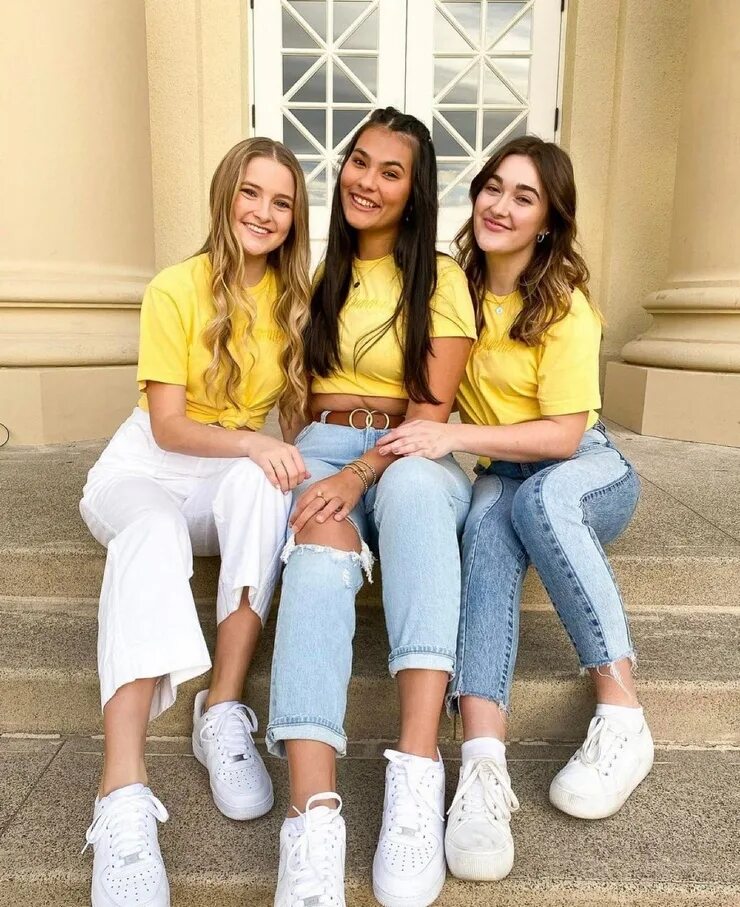 Костюмированный девичник. Много подруг. 7 подруг оушена. 11 подружек. Девичник.