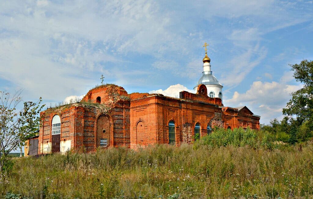 Вологодская область тульская область краснодарский край. Церковь Архангела Михаила Тульская область. Церковь Михаила Архангела село Маслово Тульской области. Ефремов Тульская область храм Архистратига Михаила. Церковь Михаила Архангела Ефремов Тульская область.