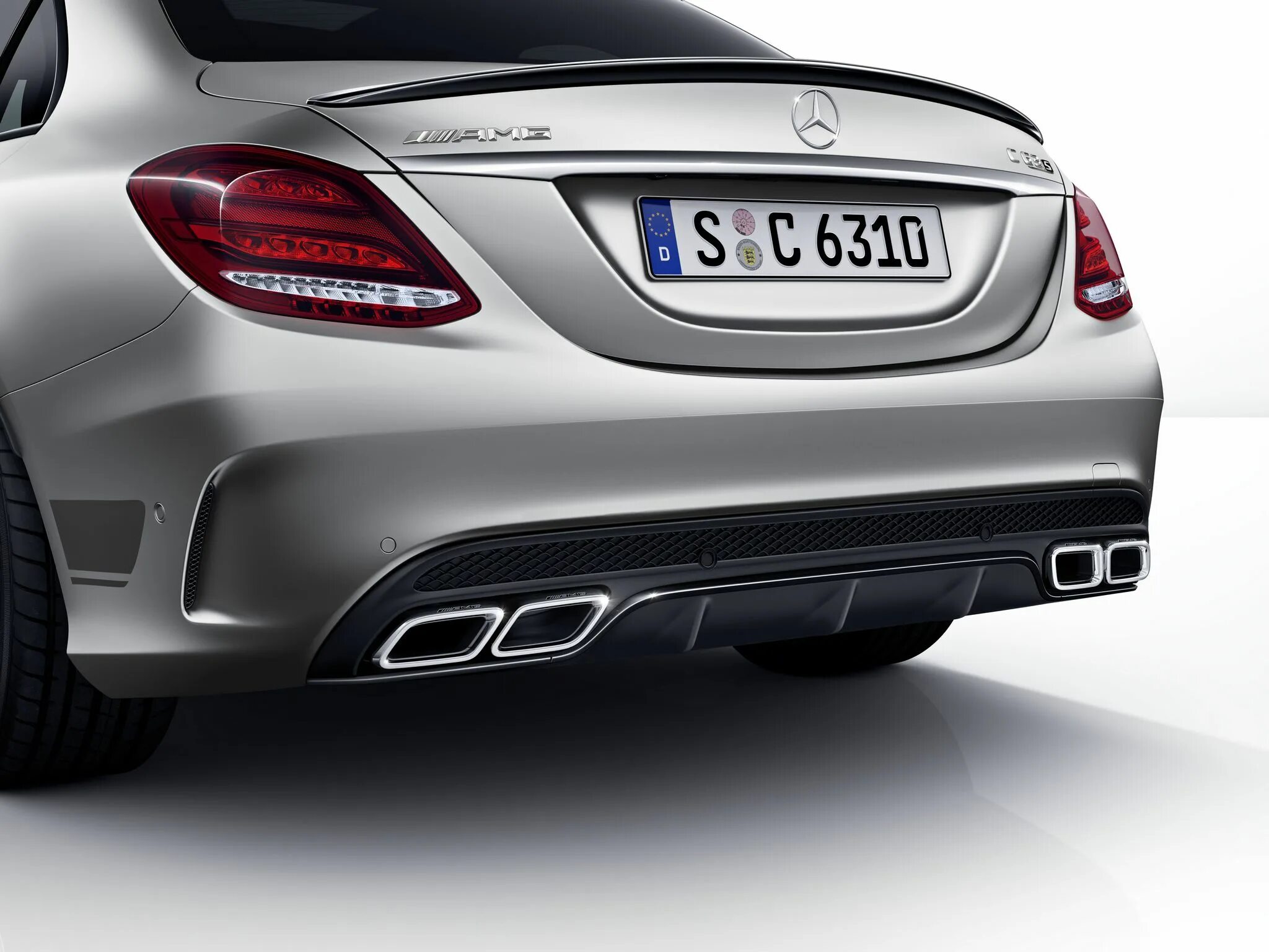 Диффузор мерседес. Mercedes c63 w205. w205 mercedes. 6.3 мерседес amg c205. mercedes w205 amg.