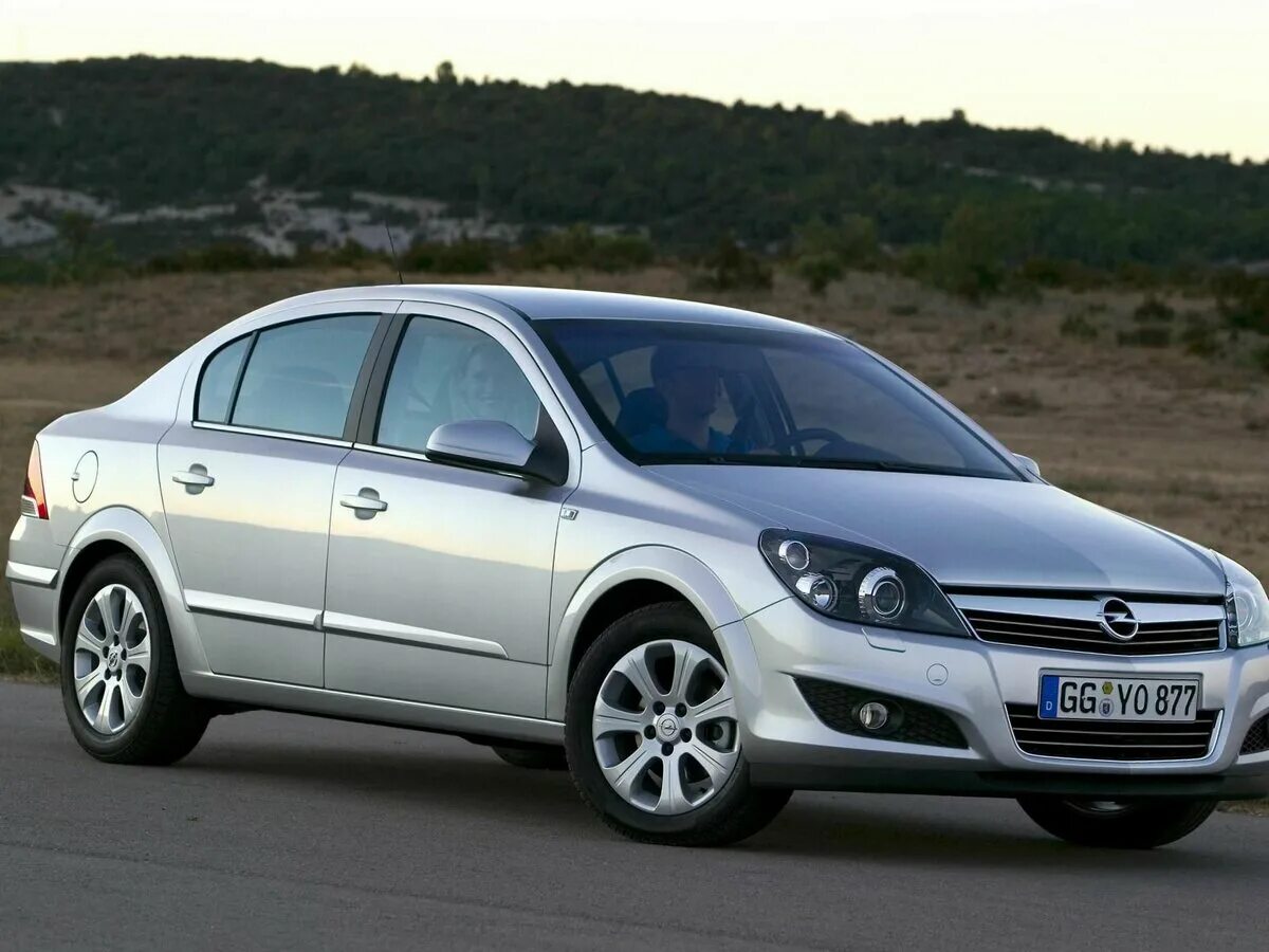 Купить б/у Opel Astra G Classic 1.4 MT (90 л.с.) бензин механика в Санкт-Петербу