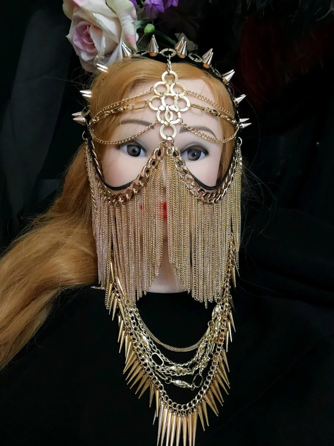 Стильная маска. Маска венецианская заколка. Карнавальная маска лицо. Украшения маска. Красивые маскарадные маски.