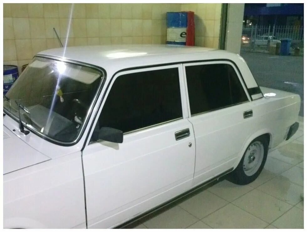 Тонировка ваз. Ваз 2106 сафари тонировка хамелеон. Ваз 2106 белая бункер. Тонировка ваз 2101 хамелеон. Ваз 2107 в пленке хамелеон.