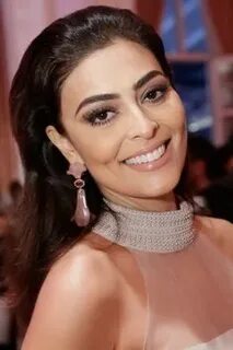 Сексуалды шорт киген киска