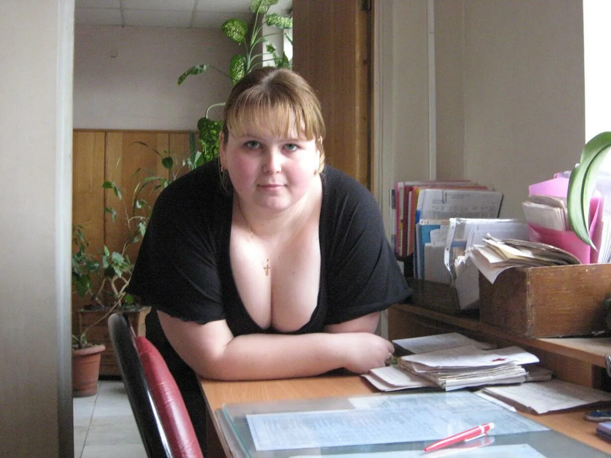 Обычная русская женщина. Полные женщины для встреч. Обычная полная русская женщина. Полные женщины на работе.