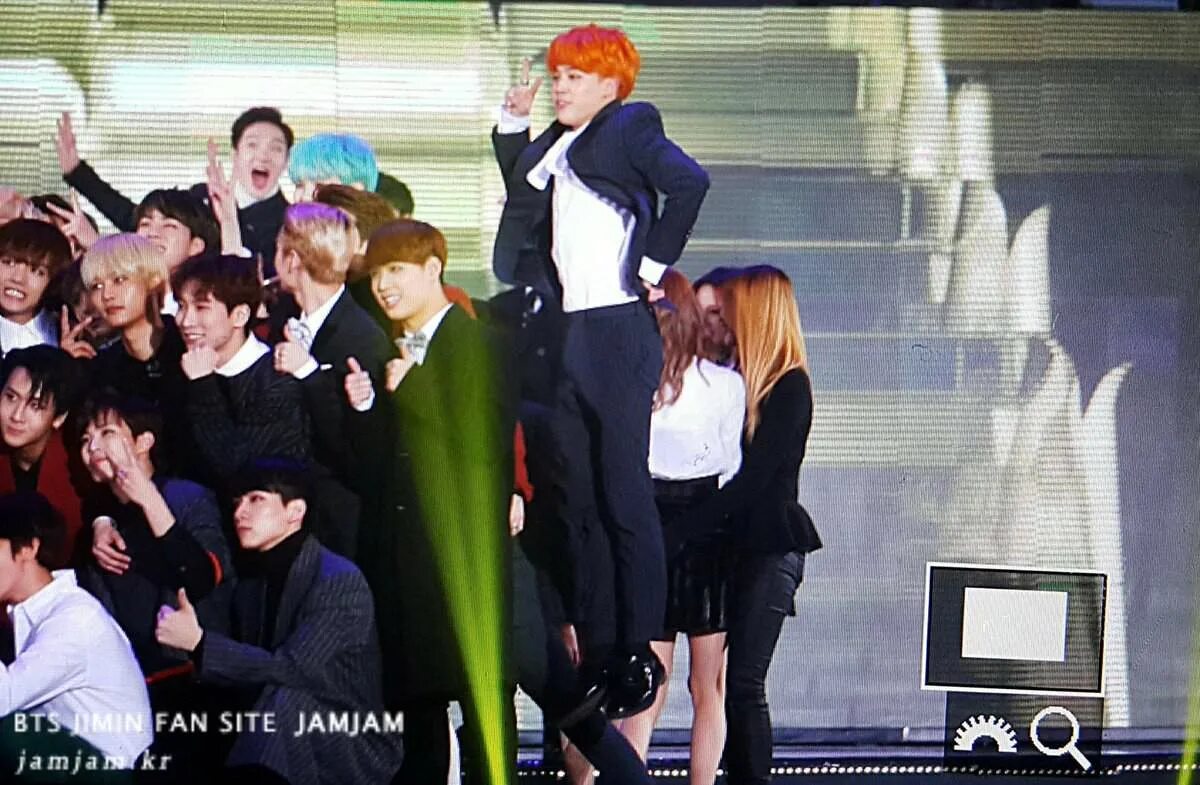 бтс фотосессии с ран бтс. бтс 2020 life goes on. надпись дом там. бантан бтс. твой бойфренд 18 арты.