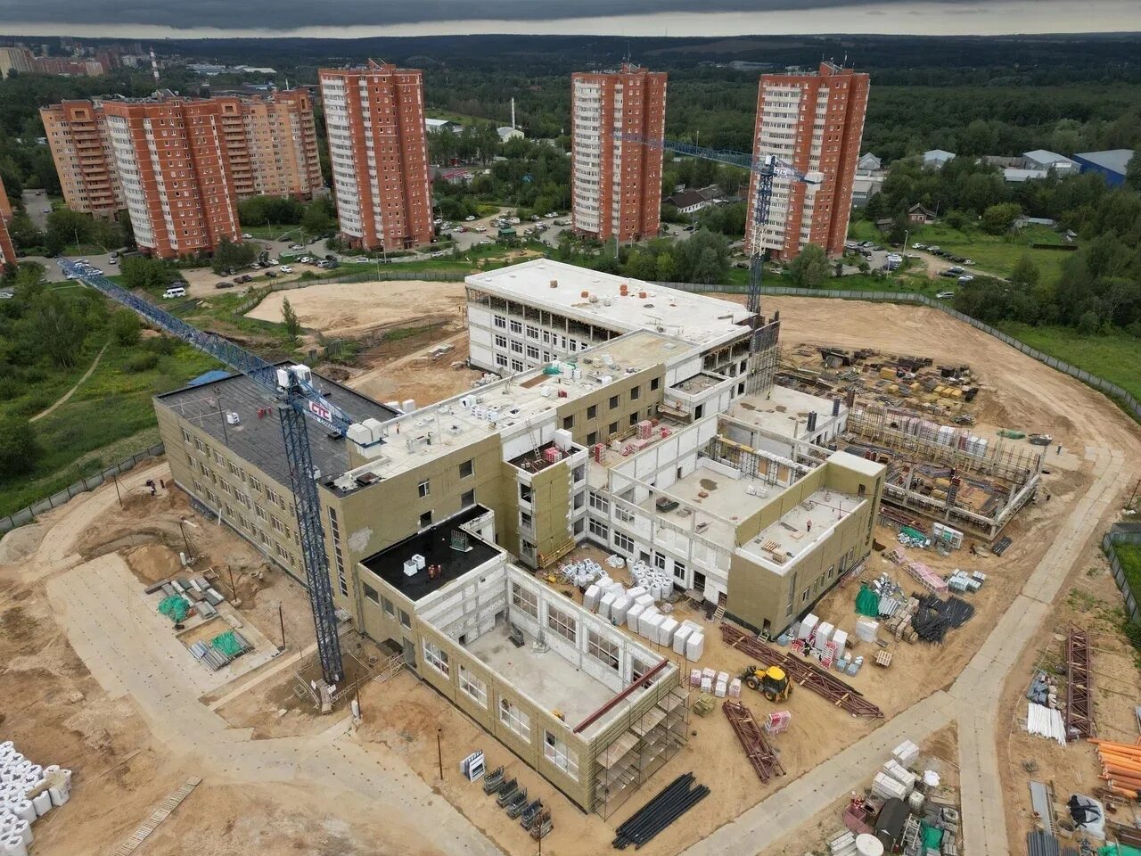 На 1100 учащихся. На 1100 учащихся. На 1100 учащихся. План строительства нижневартовска. Лучшие проекты школ.